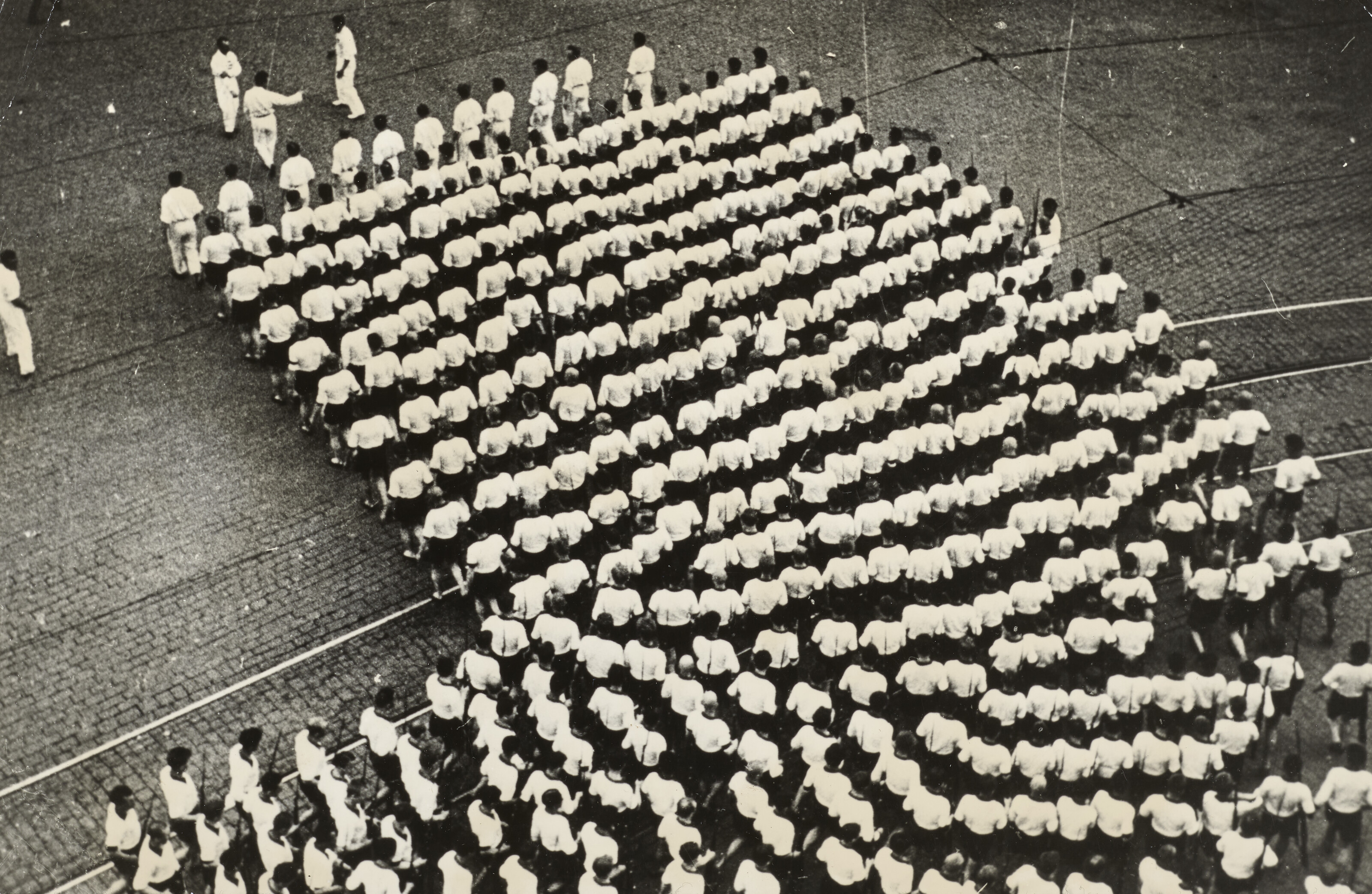 Alexander Rodchenko (1891-1956), Kolonna Dinamo, 1935 | Christie’s