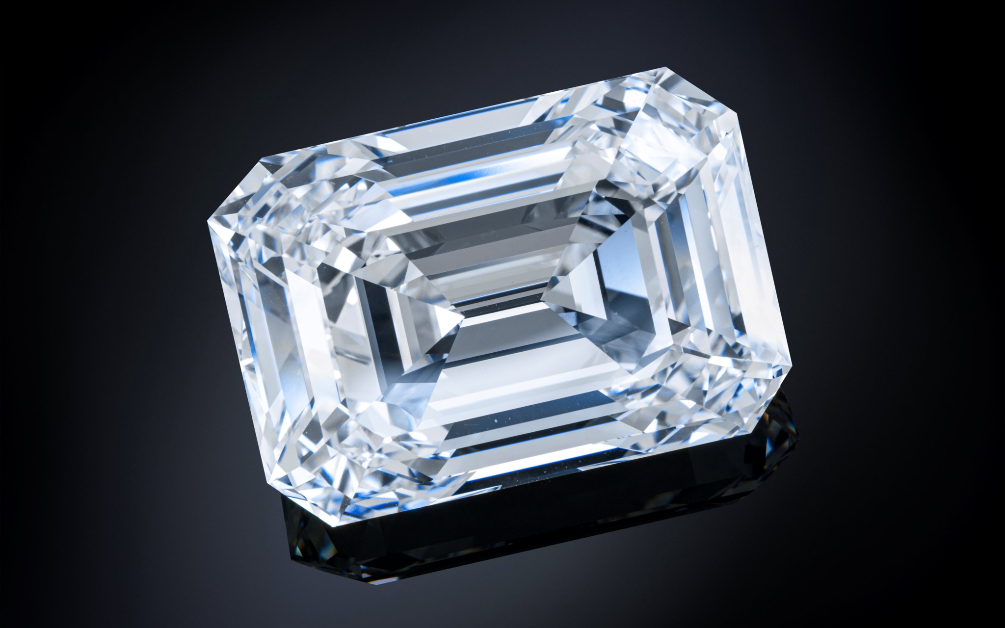 Magnificent Jewels including the Alrosa Spectacle Diamond