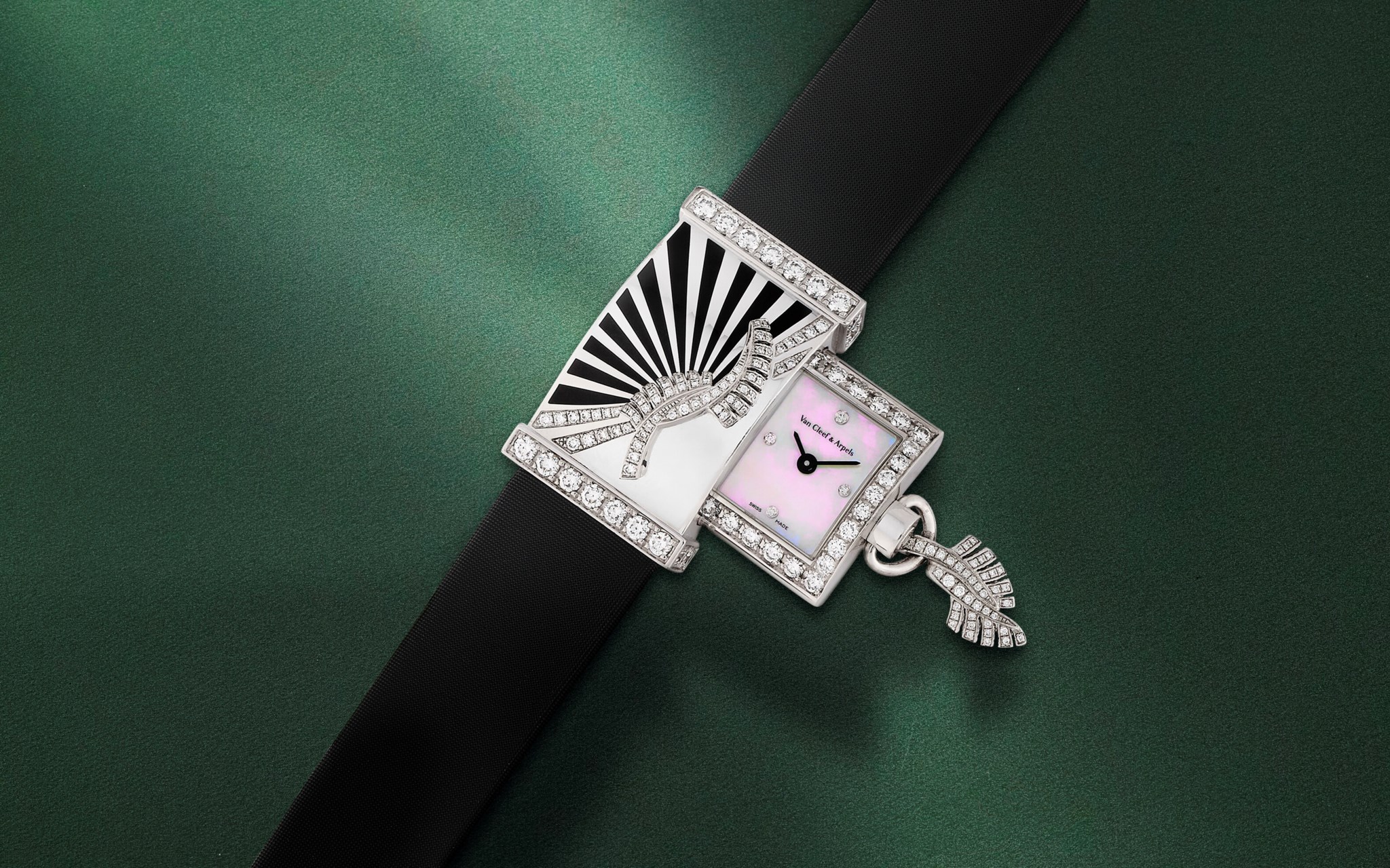 Exceptional Jewels & Objects of Elegance: A Connoisseur's Collection - part II