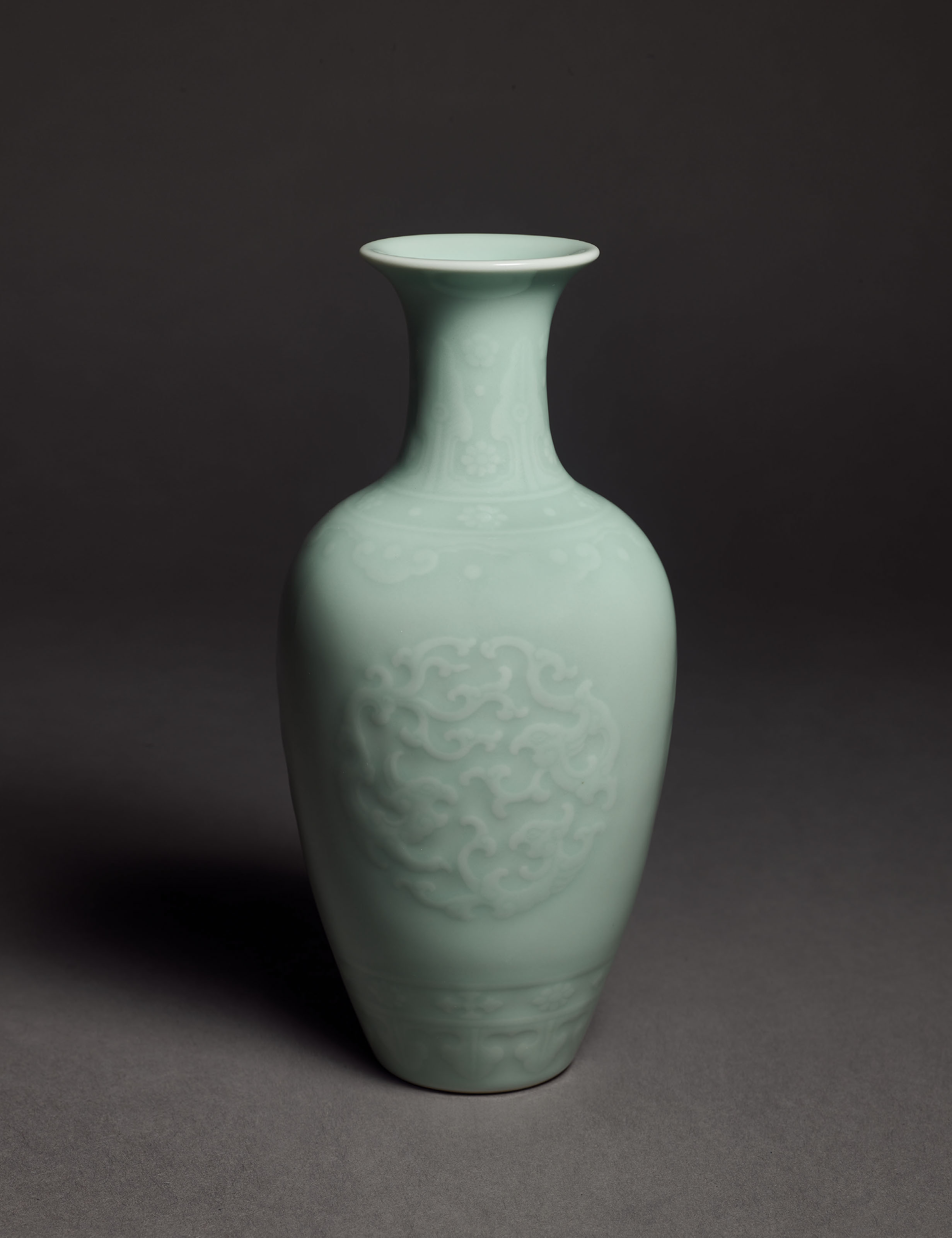 重要中國瓷器及工藝精品
