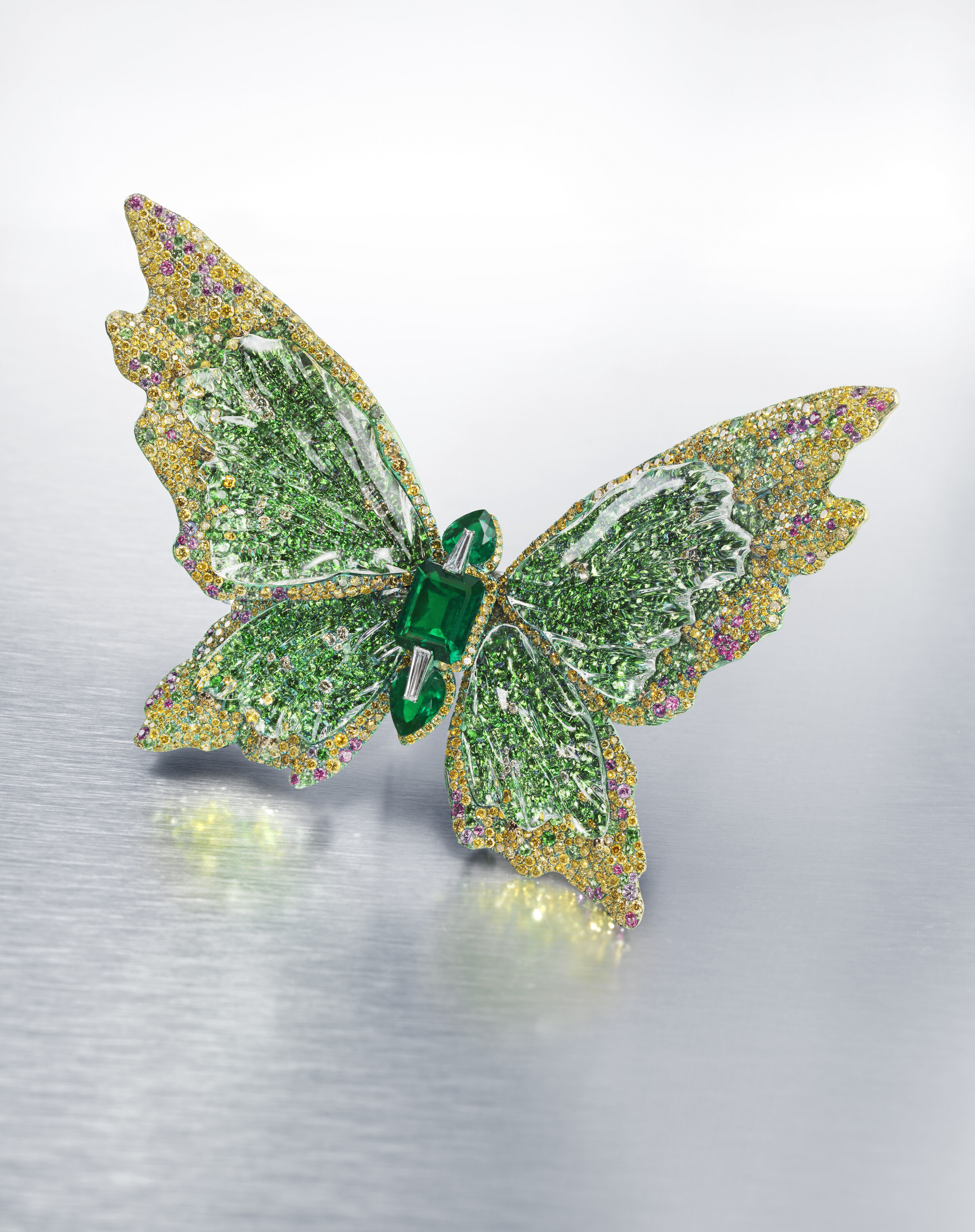 Wallace Chan | Jewellery for sale, auction results and history
