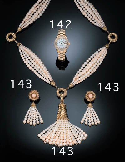 A LADY'S GOLD, DIAMOND AND MOTHER-OF-PEARL WRISTWATCH, ROLEX