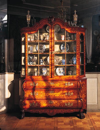 Vitrinenschrank, holländisch