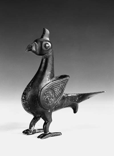 A PERSIAN BRONZE MODEL OF A BIRD