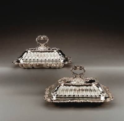 A FINE PAIR OF GEORGE IV SILVER ENTREE DISHES