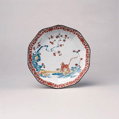 A DECAGONAL KAKIEMON DISH