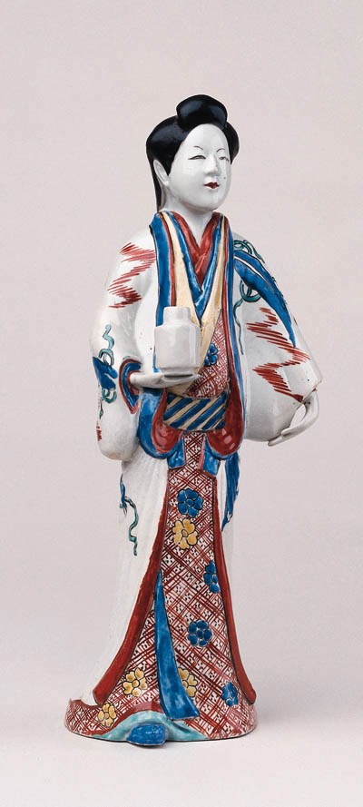 A KAKIEMON MODEL OF A BIJIN