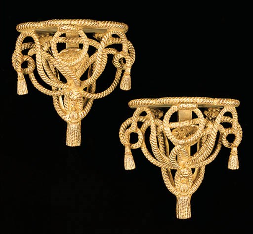 A PAIR OF VICTORIAN GILTWOOD WALL BRACKETS