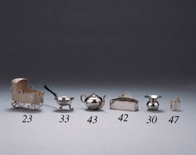 A Dutch silver miniature bucket