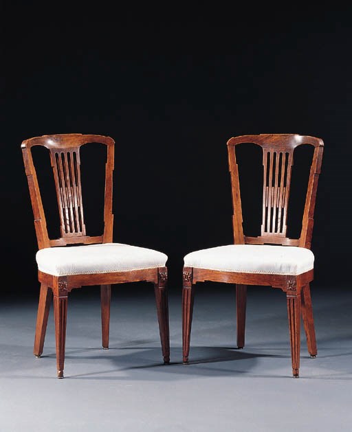 A set of six Dutch elm dining-chairs