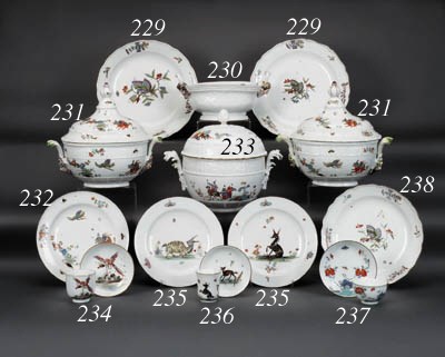 Two Meissen fabeltiere plates