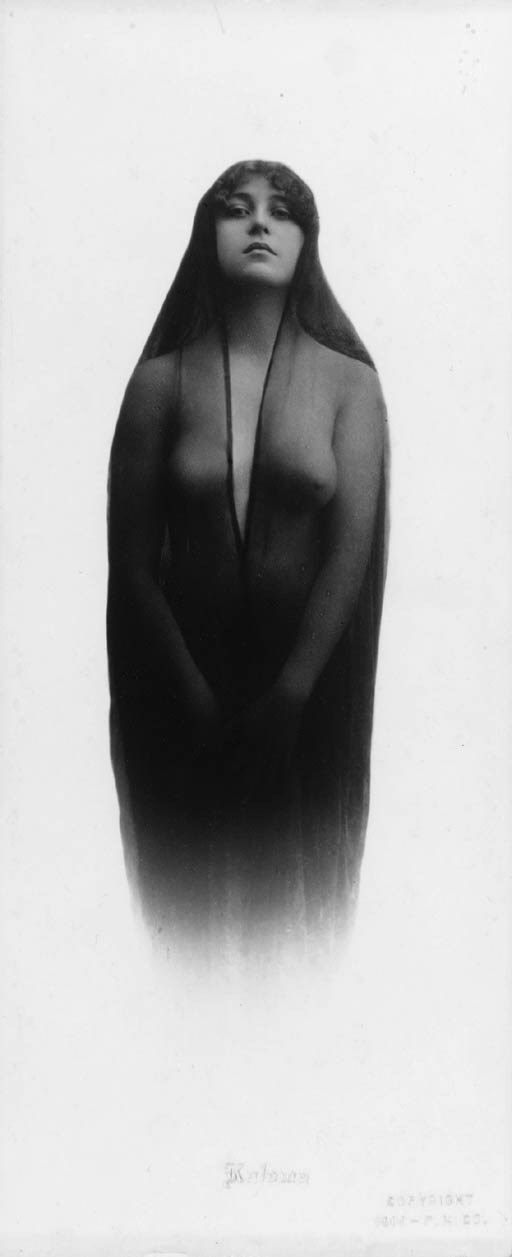PHOTOGRAPHER UNKNOWN