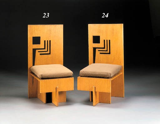 A LAMINATED BIRCH SIDE CHAIR