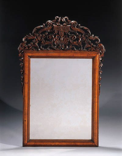 An Anglo-Dutch walnut mirror