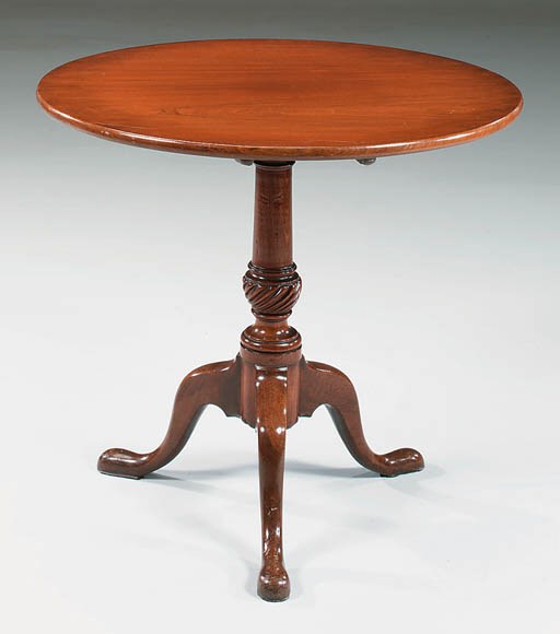 A GEORGE III MAHOGANY TRIPOD TABLE