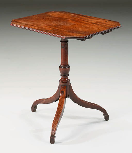 A GEORGE III MAHOGANY TRIPOD TABLE