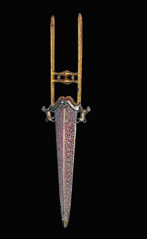 A FINE INDIAN STABBING DAGGER (KATAR) AND SHEATH