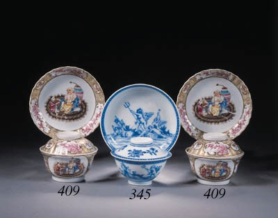 A blue and white mythological bowl, cover and stand