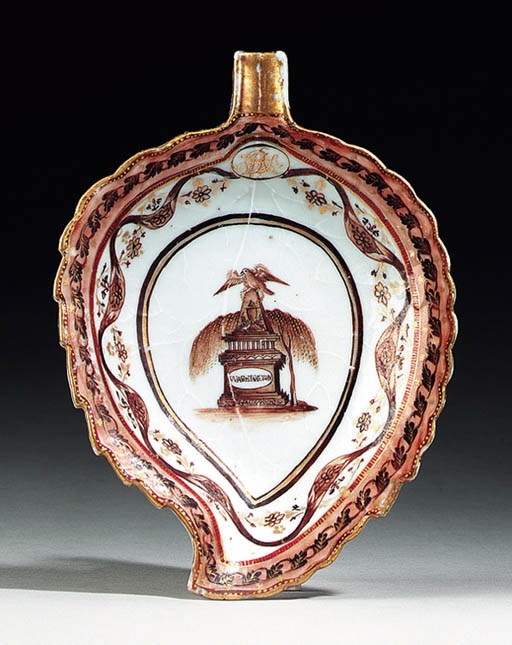 AN INITIALLED GEORGE WASHINGTON MEMORIAL LEAF DISH