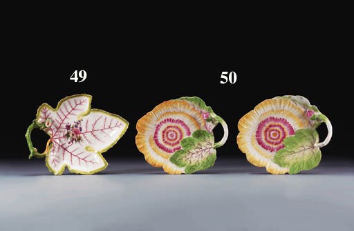 A Chelsea leaf-shaped dish