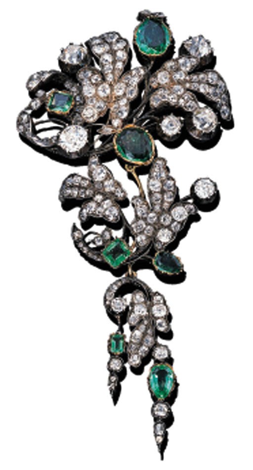 AN EMERALD AND DIAMOND STOMACHER
