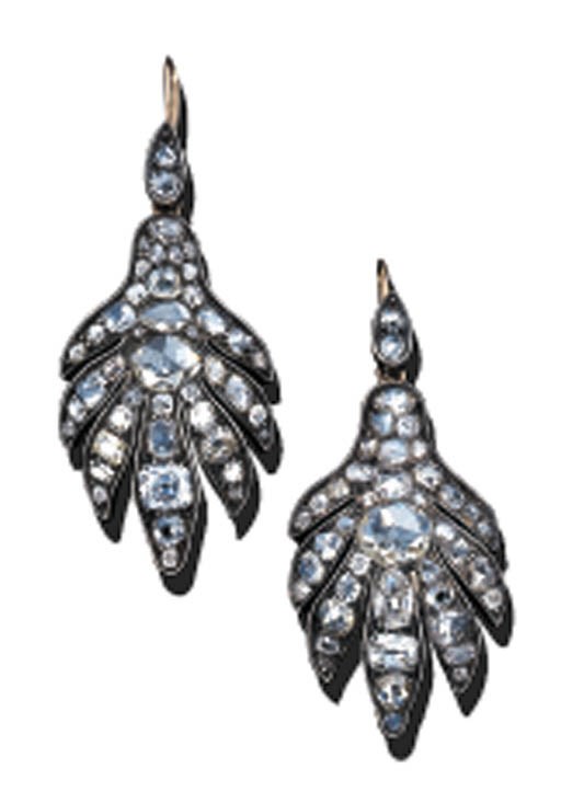 A PAIR OF DIAMOND EAR-PENDANTS