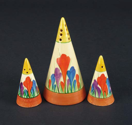 'Crocus' a  'Bizarre' Conical sugar sifter