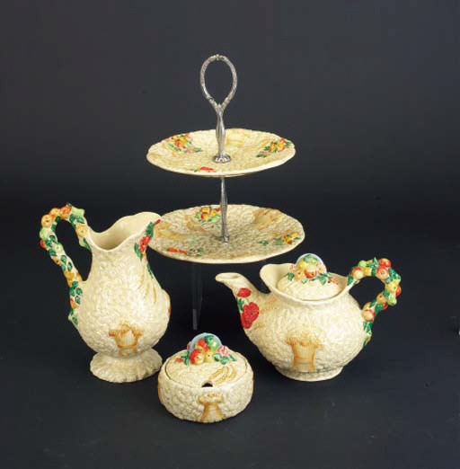 'Celtic Harvest a teapot and cover