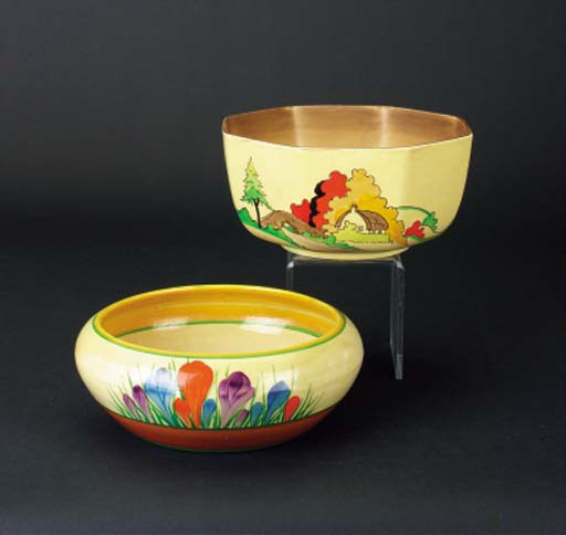 'Crocus' a  'Bizarre' Hiawatha bowl