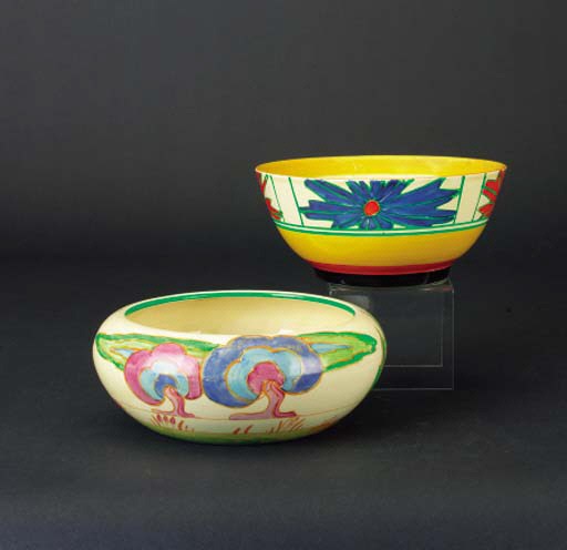 'Umbrellas' a  'Fantasque Bizarre' bowl