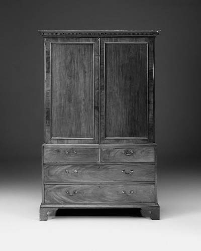 A George III mahogany linen press
