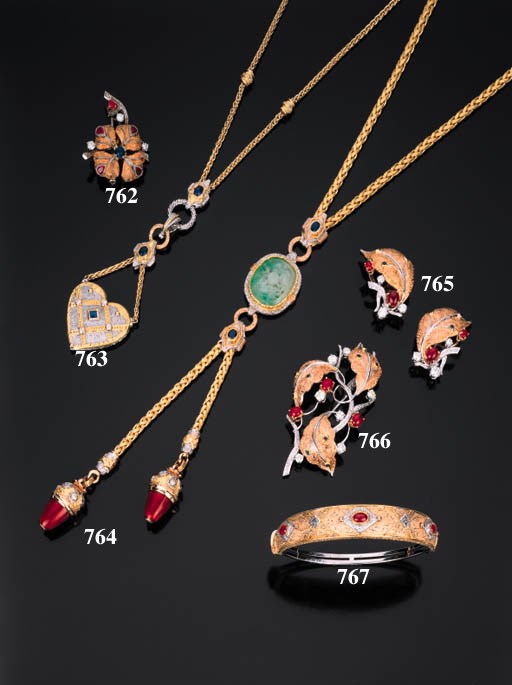 Collana in giadeite e smalto, firmata Cazzaniga, Roma