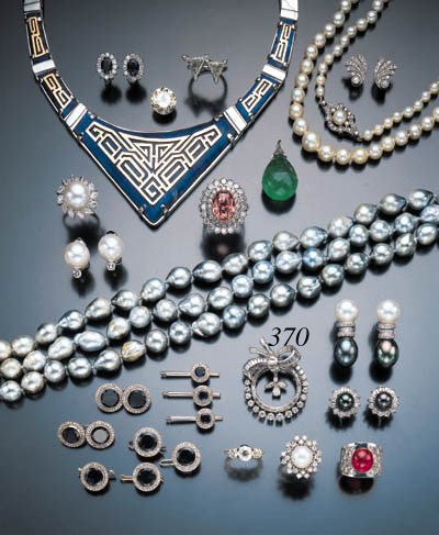 DIAMOND BROOCH