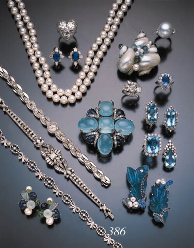 DIAMOND NECKLACE