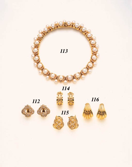 A PAIR OF GOLD AND DIAMOND "PANTHER" EAR CLIPS, CARTIER
