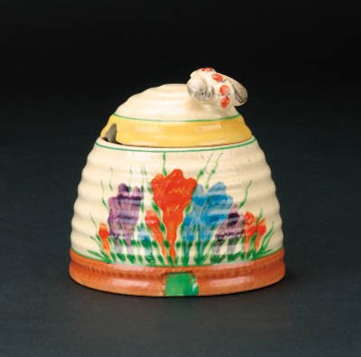 'Crocus' a Beehive honeypot and cover