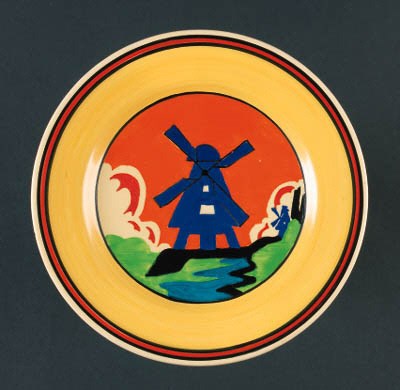 'Appliqué Windmill' a  'Bizarre' plate