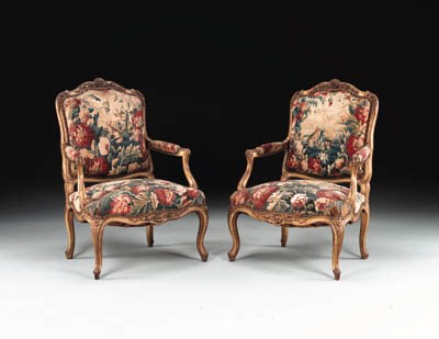 A PAIR OF LOUIS XV STYLE GILTWOOD FAUTEUILS A LA REINE