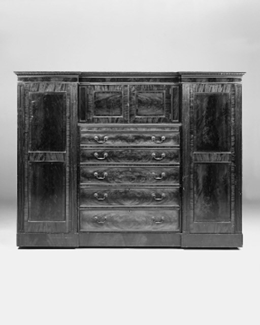 A late Victorian gentlemans wardrobe