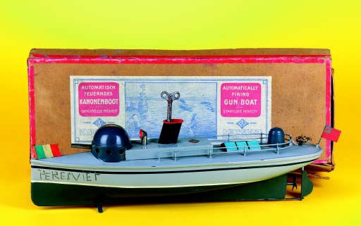 A Bing clockwork 38cm. Gunboat