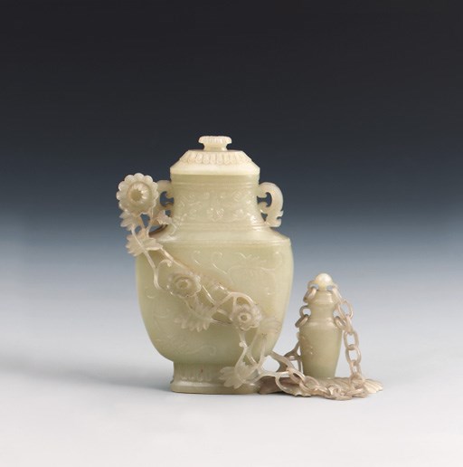 A FINE WHITE JADE DOUBLE VASE AND COVER GROUP
