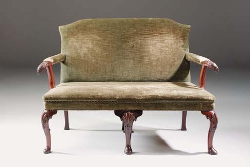 AN IRISH GEORGE II MAHOGANY SOFA
