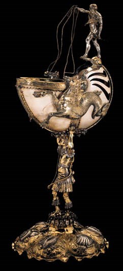 A GERMAN PARCEL-GILT MOUNTED NAUTILUS SHELL CUP