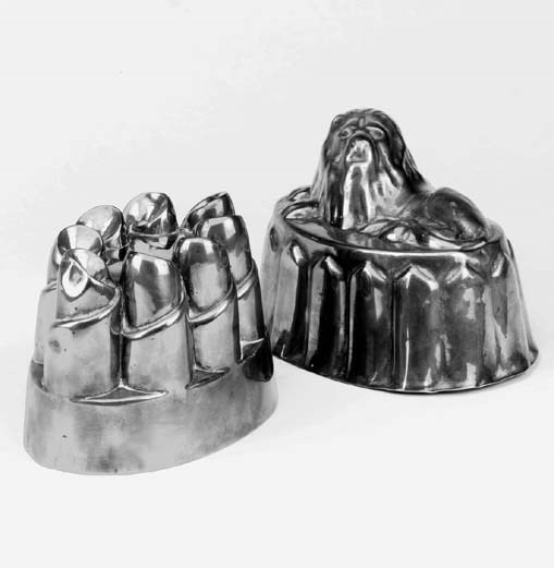 A copper jelly mould, late 19th or early 20th century