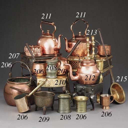 Two copper kettles, first half 19th century