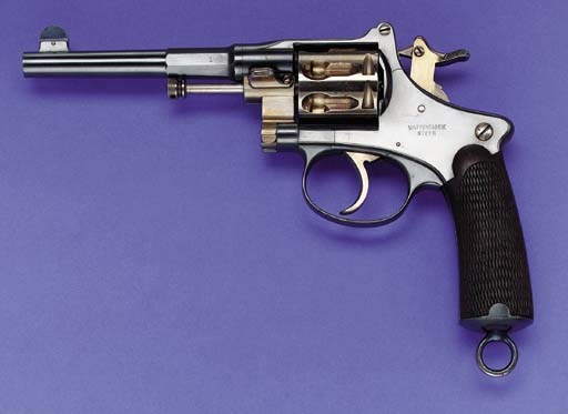 A FINE 8MM WAFFENFABRIK STEYR MODEL 1897 TEST REVOLVER, SERIAL NO. 1
WAFFENFABRIK STEYR MODELL 1897 8MMR PIEPER, ARMEEREVOLVER MIT GASDICHTUNG, SERREINNUMMER 1