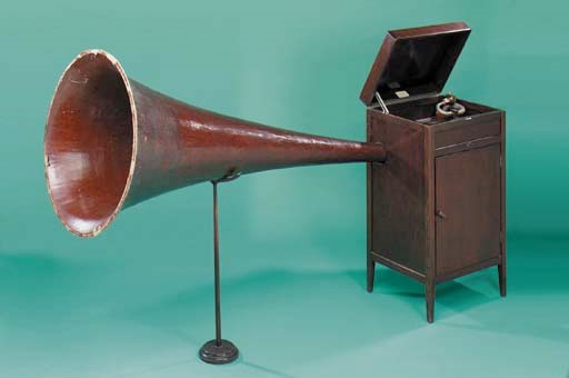 A Cascade II gramophone