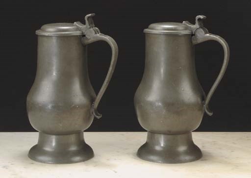 A pair of Dutch pewter tankards