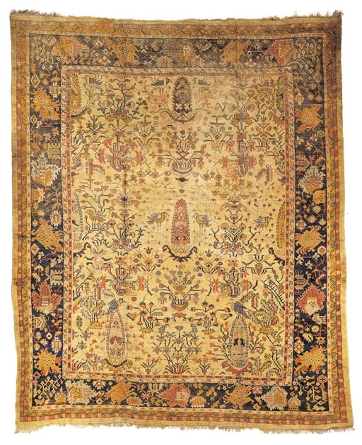 AN USHAK CARPET