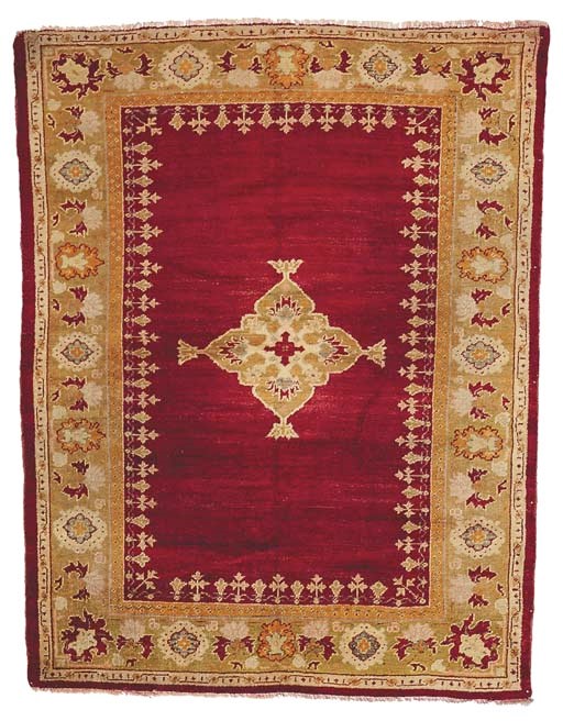 AN USHAK CARPET